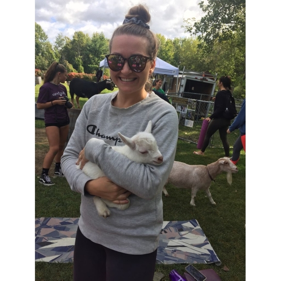 Meet your Posher, Elizabeth - Picture 1 of 1